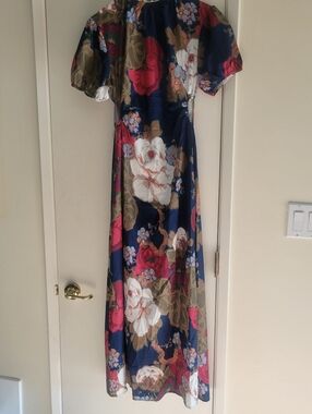 Navy Floral Maxi Dress with Puff Sleeves Medium
